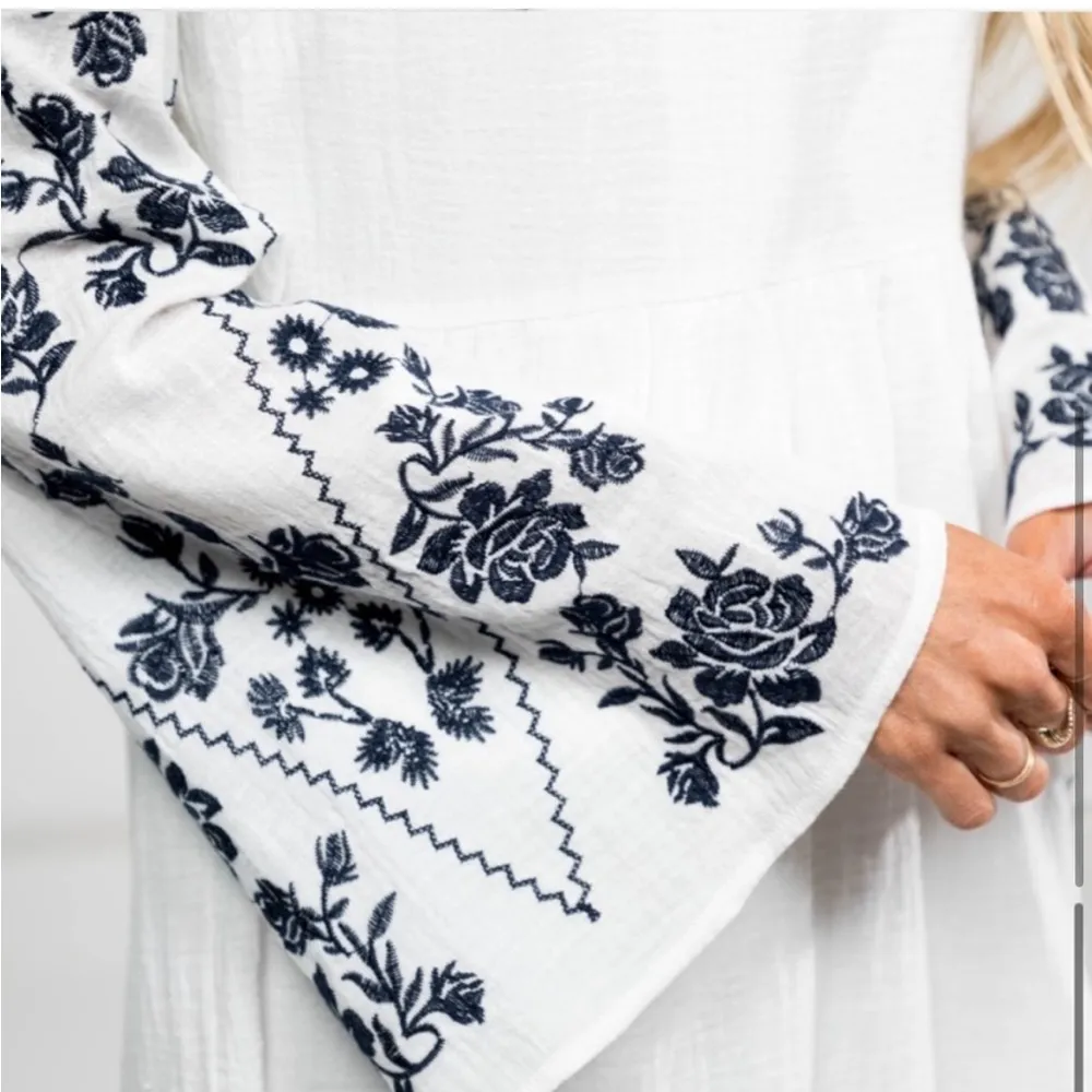 Stevie Hender White Etta Floral Embroidered Gauzy Boho Dress - Size Small - Image 3