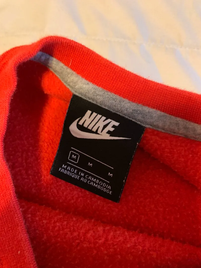 Nike Cropped Crew Neck - Image 3