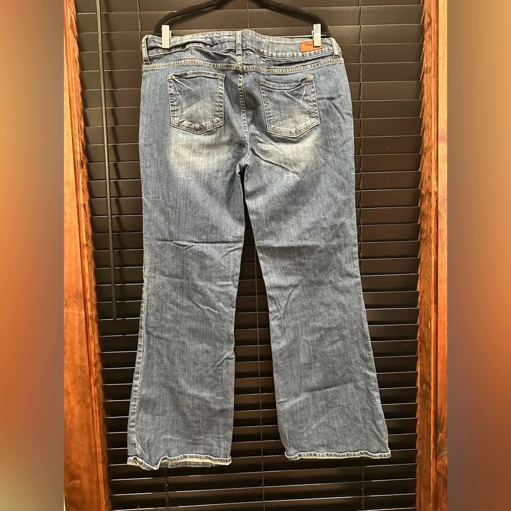 EUC Charlotte Russe Blue Flare Wide Leg Jeans - Image 2