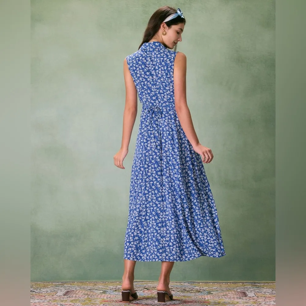 Rihoas Blue Collared Button - Image 3