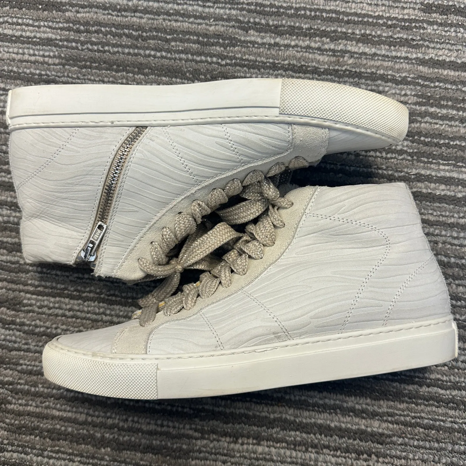 P448 Star White Zebra Embossed High Top Leather Sneakers Metallic Preppy Sz 8.5 - Image 6