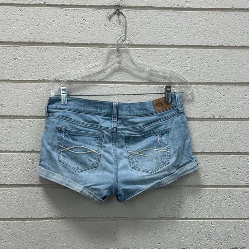 Abercrombie & Fitch Low Rise Jean Shorts size 28 (6) - Image 2