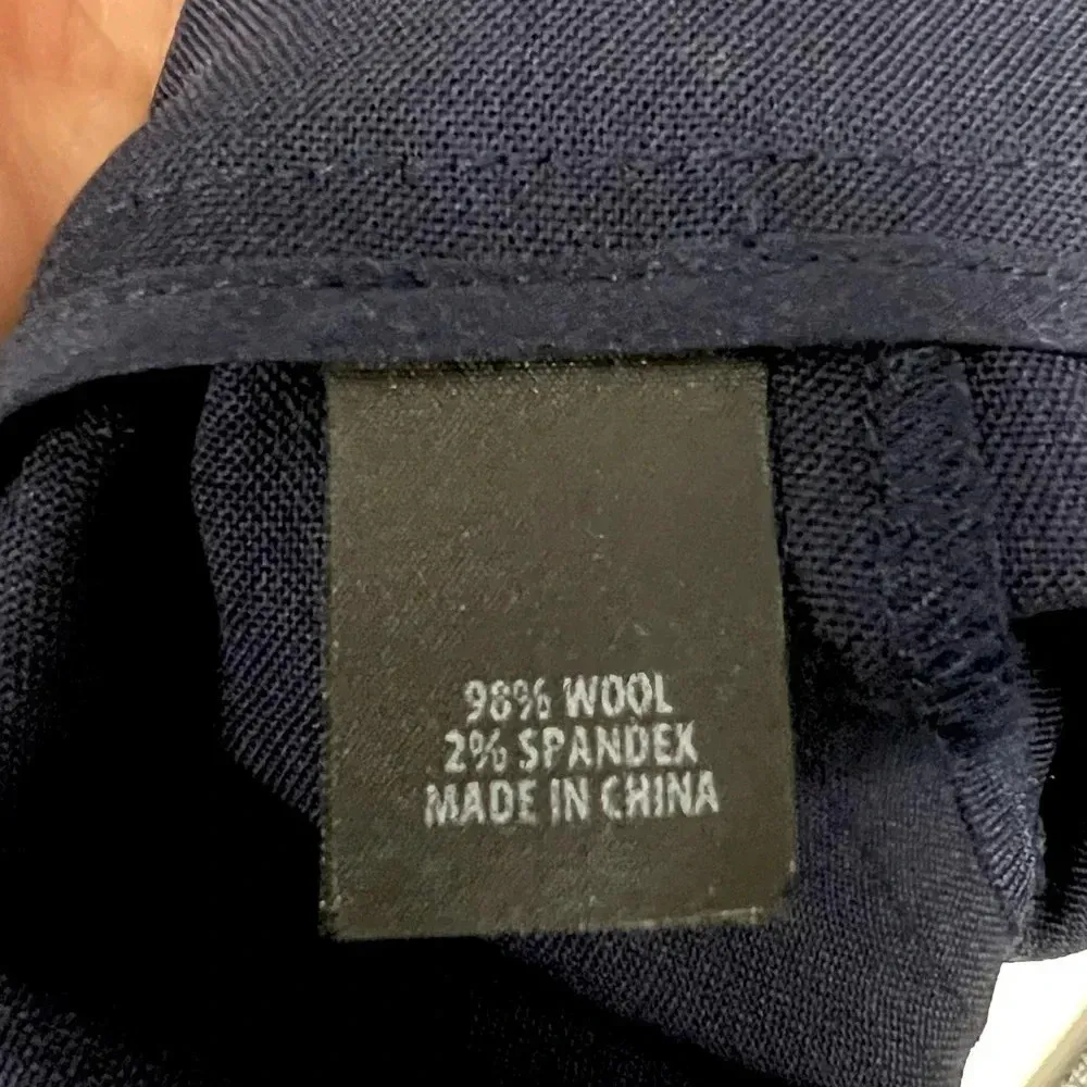 St. John Women’s Wool Cropped Straight Leg Pants Navy Cuffed Hem Office Size 6 - Image 11