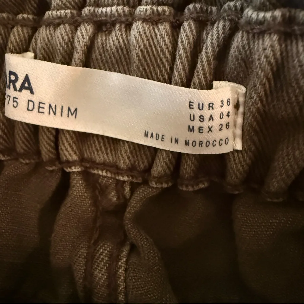 Zara Z1975 High Rise Frayed Hem Denim Shorts Green SZ 4 - Image 4