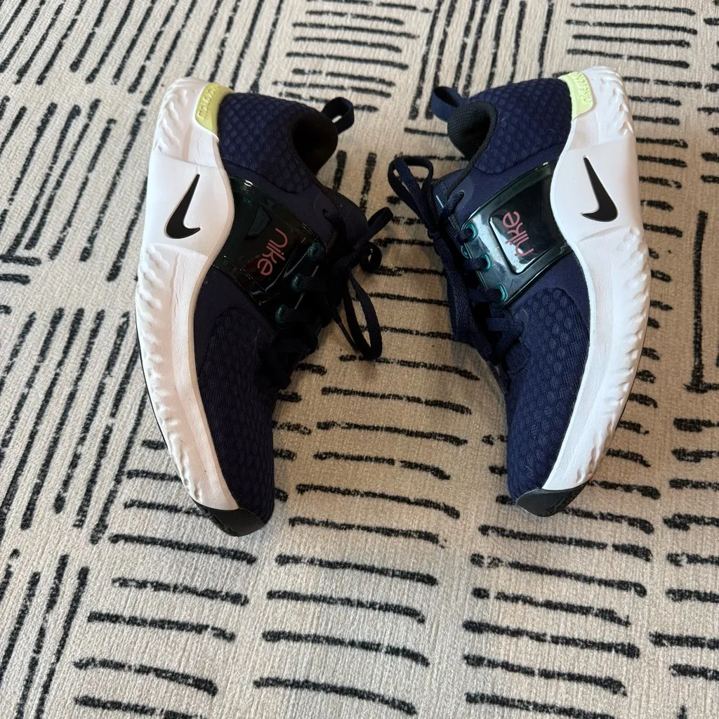 Nike Renew Run Shoes Purple/Blue 7.5 - Image 4