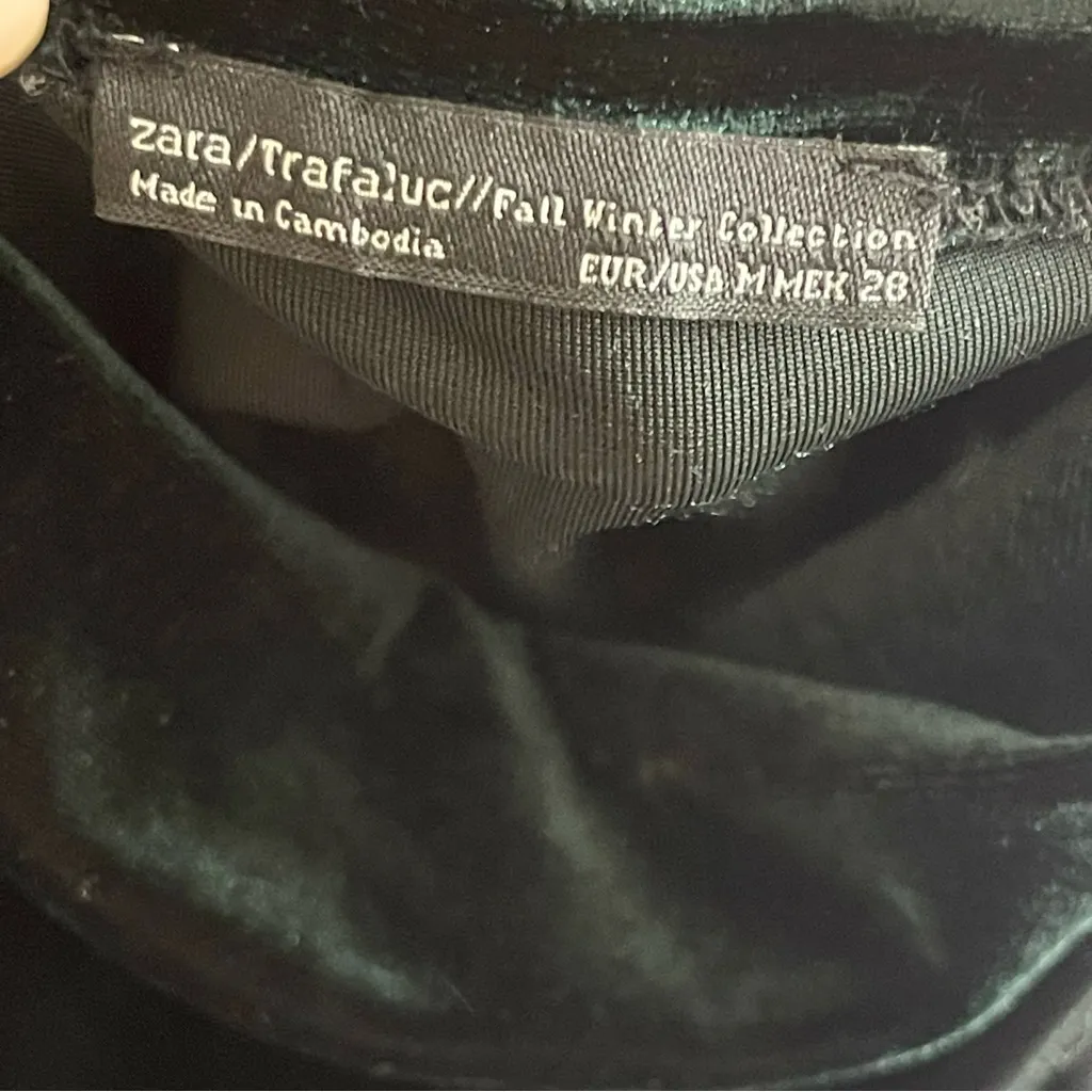 ZARA | Emerald Green Velour Short Sleeve Mock Neck Top Sz M - Image 6