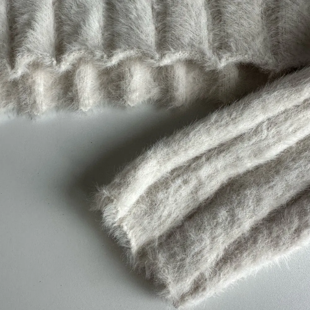 white sweater - Image 4