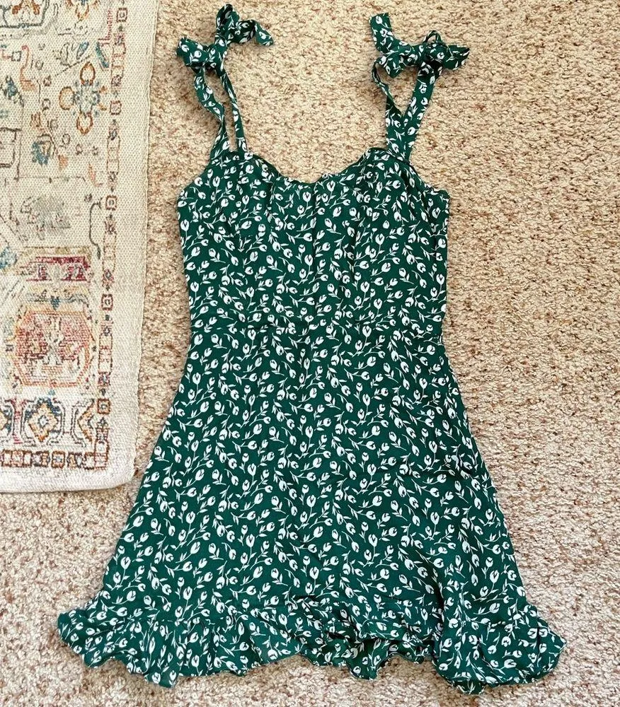 reformation christine dress green in Floral, Size 0 - $55 (74% Off Retail) reformation christine dress red