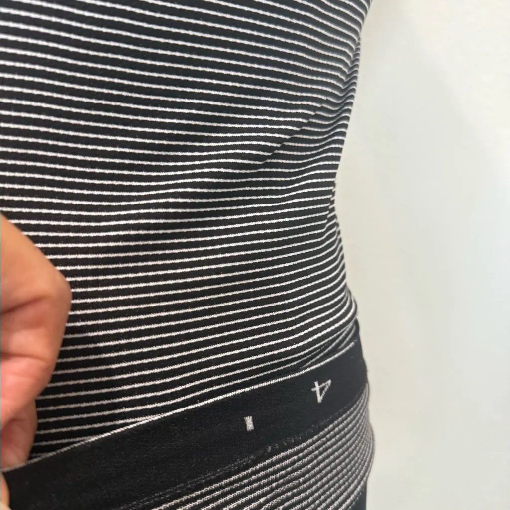 Lululemon Run: Swiftly Tech Racerback *Stripe top size 4 - Image 3