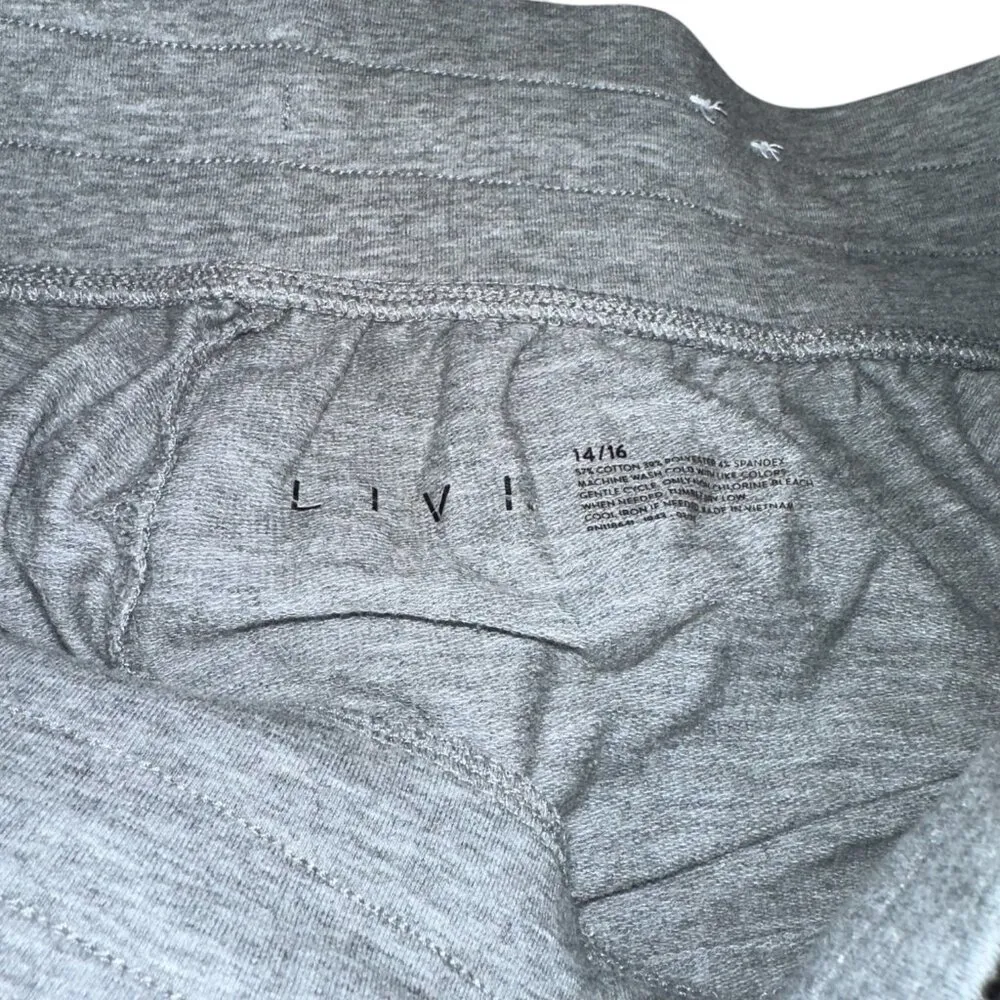 Livi Light Gray Crop Active Pants Size 14 - Image 4