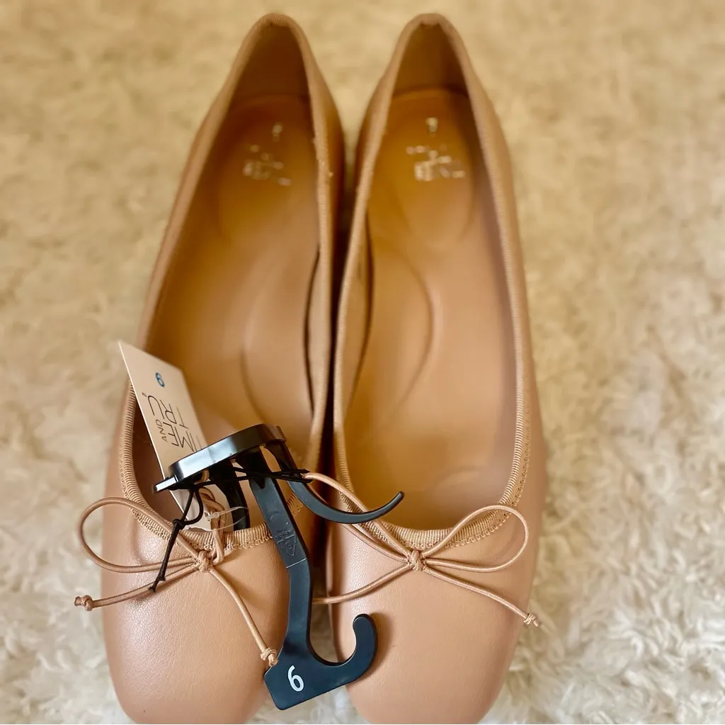 Time and Tru Women's Tan Block Heel Ballet Shoes, Size 9 - Image 3