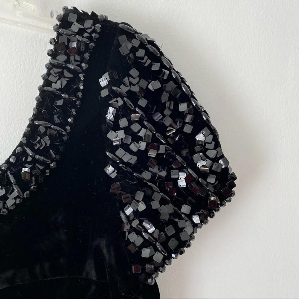 Vintage T.A. Chapman Milwaukee Black Velvet Beaded Mini Dress medium - Image 2