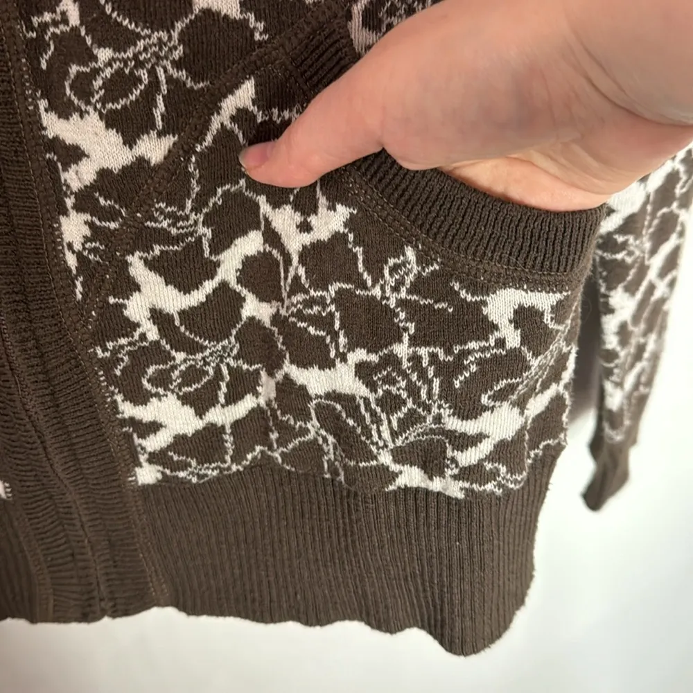 Title nine Brown Floral print Full Zip Mock Neck Sweater with Pockets size XS - Image 6