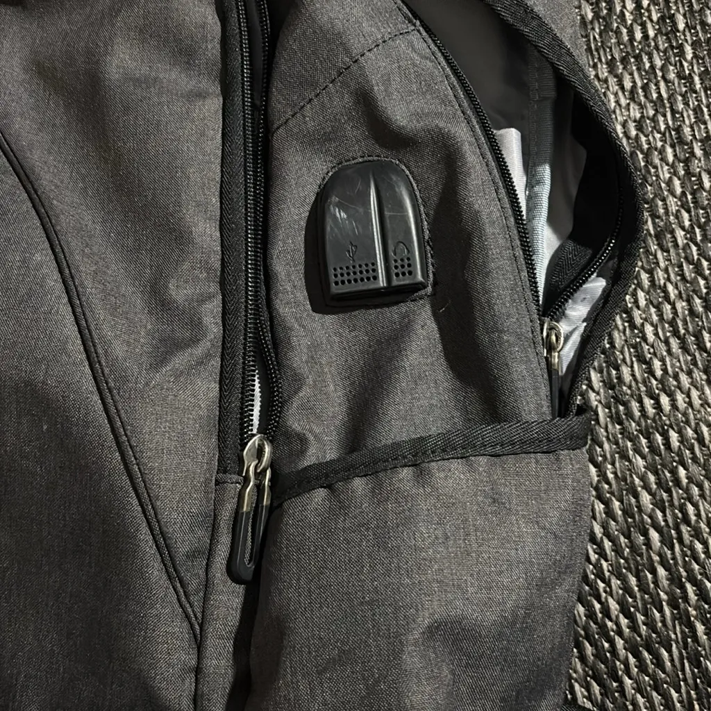 ibagbar Water Resistant Laptop Backpack with USB Charging Port Gray - Image 4