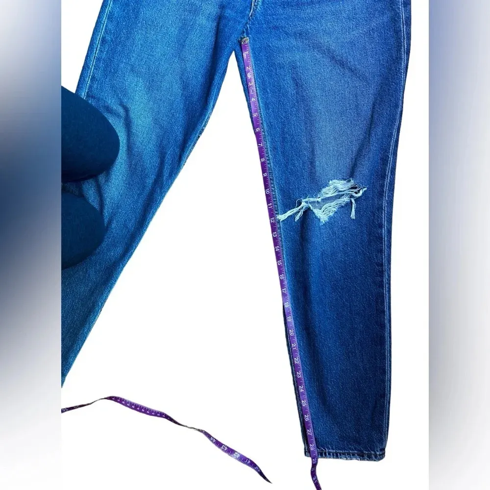 Levi’s Premium 80s Mom Jeans High Rise Tapered Distressed Size 26 x 30 Revolve - Image 10