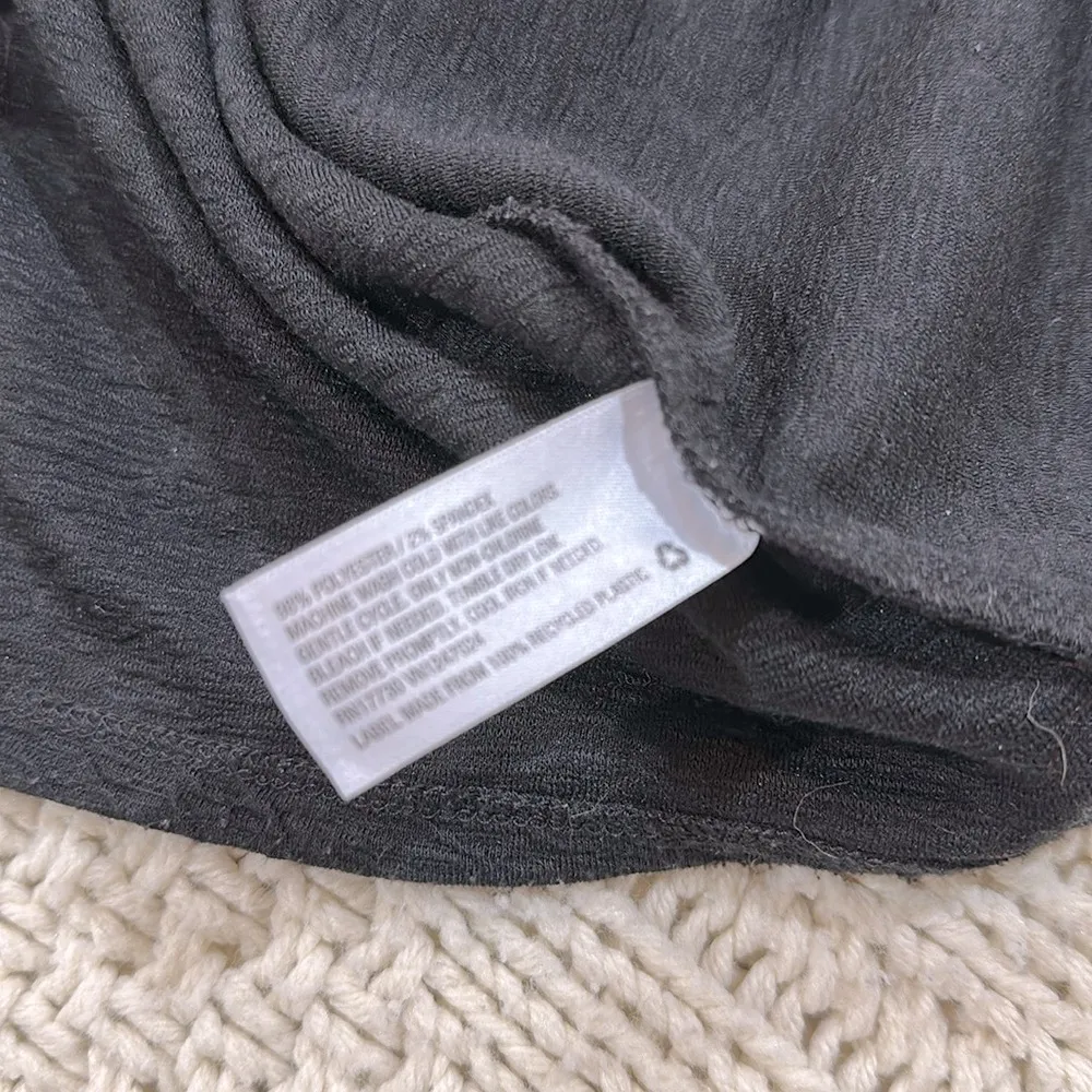 A New Day Charcoal Top size small - Image 4