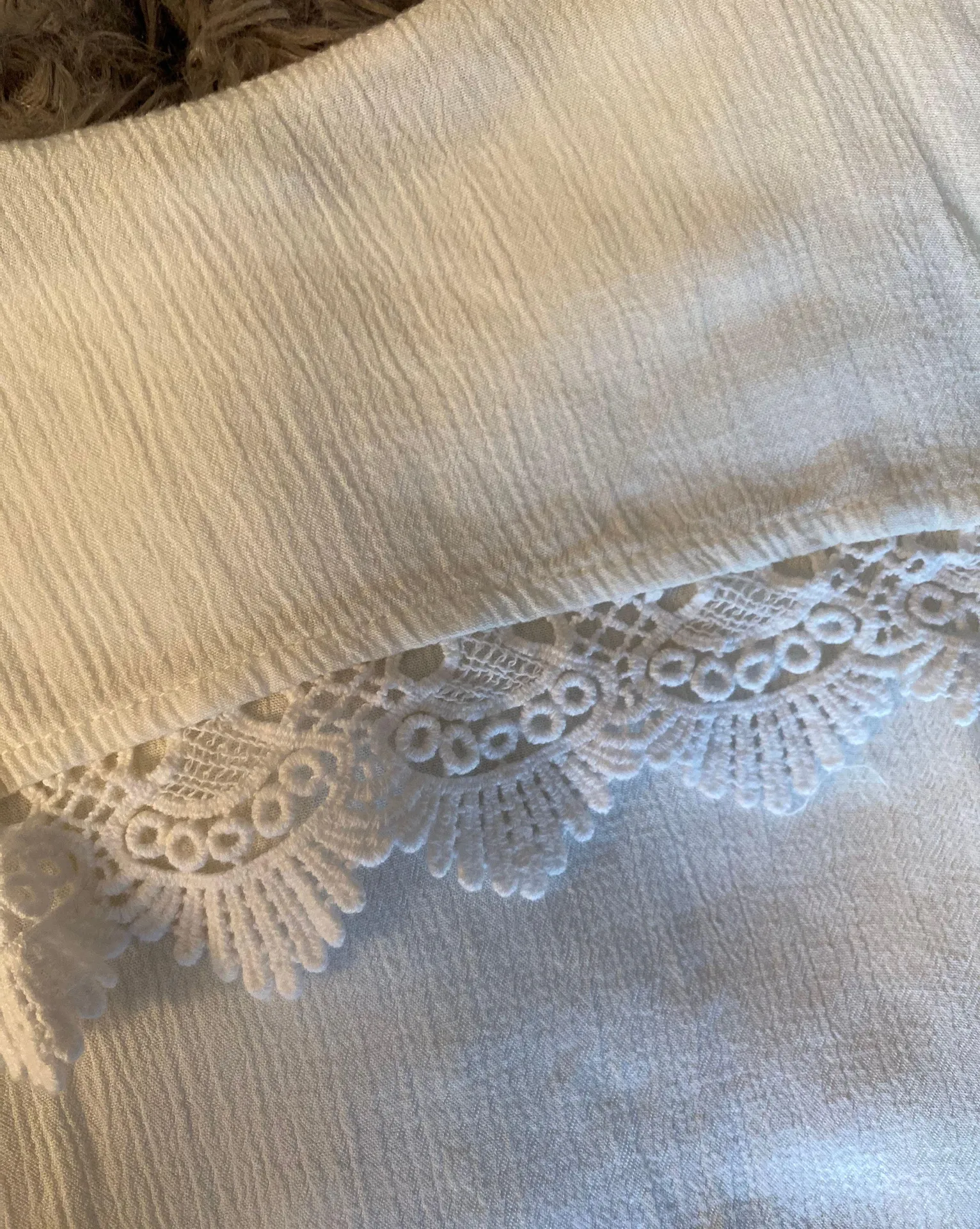 White Tank Top With Lace Size XS - Image 2