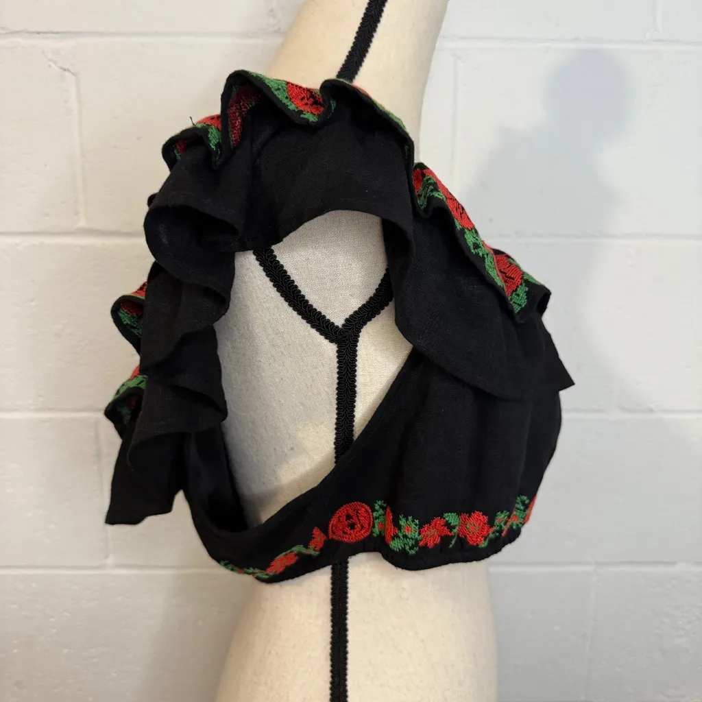 Herencia Collection Black Off the Shoulder Blouse w Red Embroidered Flowers 2XL Size XXL - Image 4