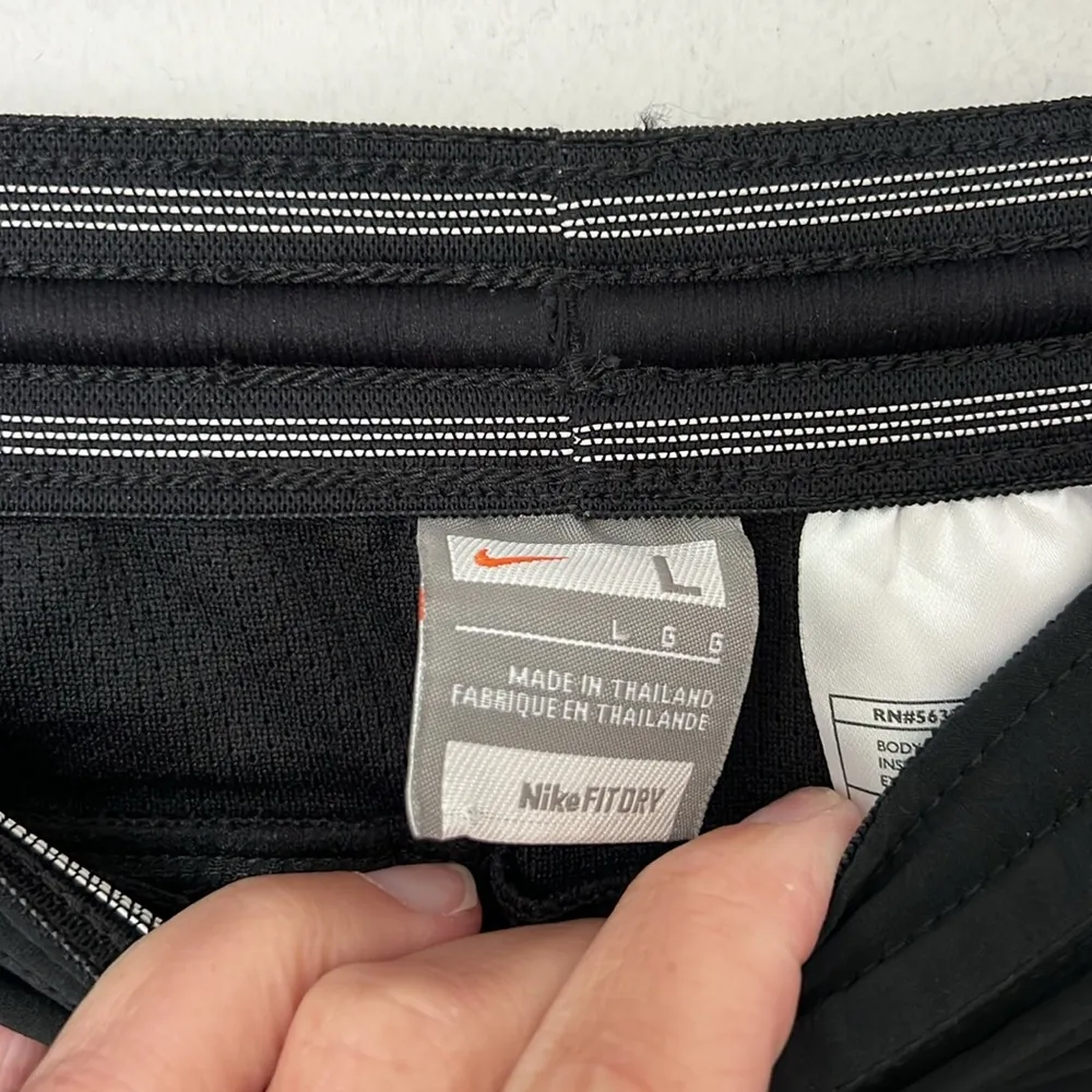 Nike Black Women’s NikeFit Dry Crop Capri Pants with Teal Accents, size L 🕶️ - Image 4