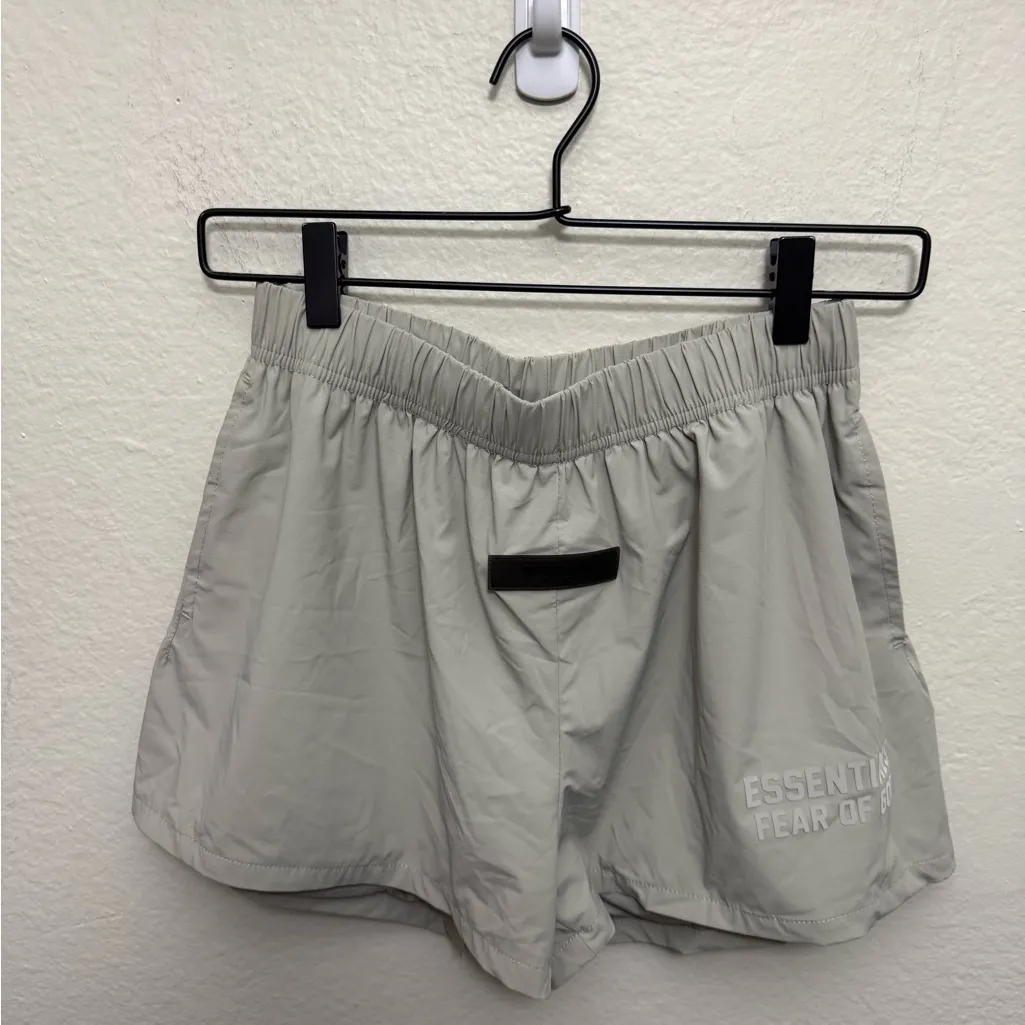 NWT ESSENTIALS Fear of God Running Nylon Short Size S Athletic Running Gray - Image 4