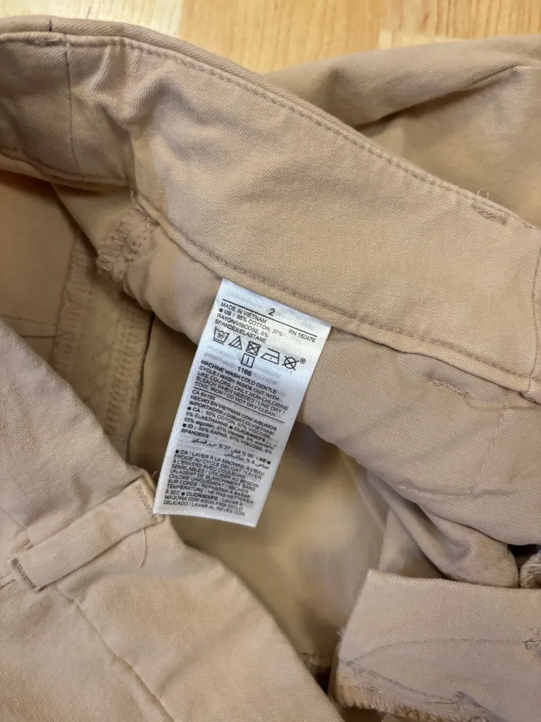 Old Navy High Rise Pixie Khaki Pants - Image 3