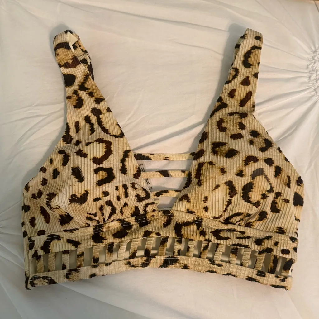 Tini Bikini Leopard Print Padded Strappy Bikini Top - Image 2