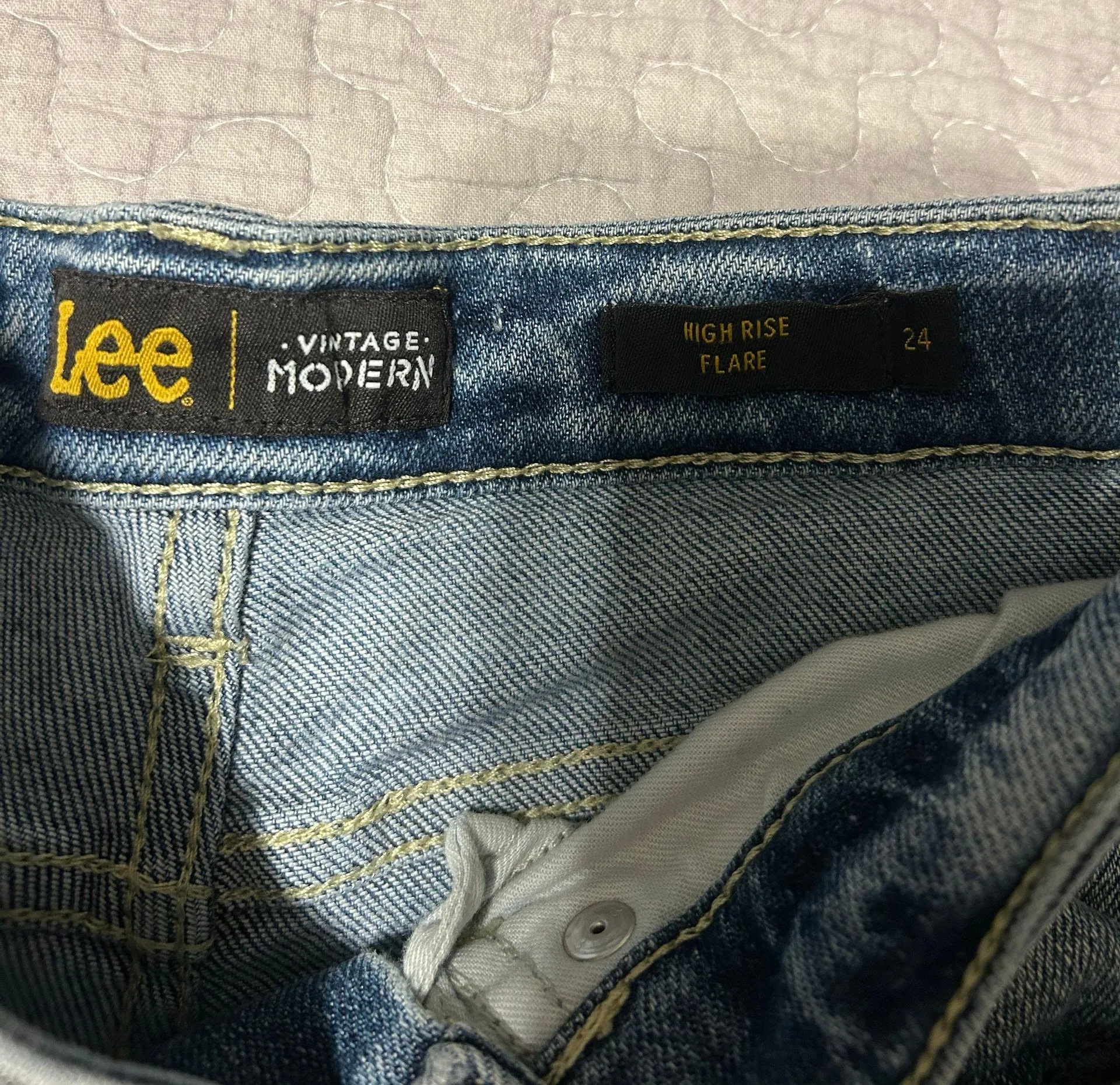 Flare Jeans - Image 3