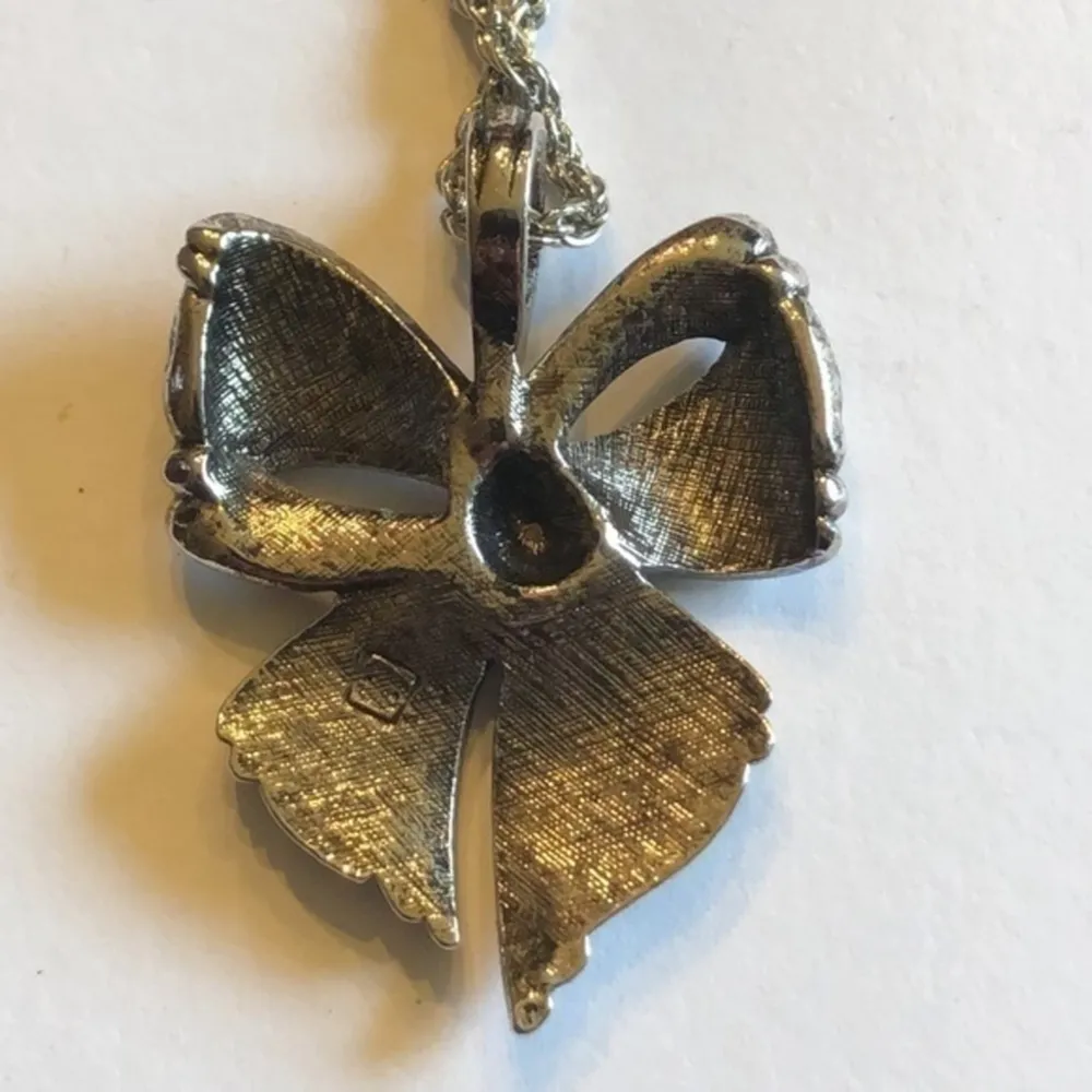 Vintage Antique Silver Tone Signed Bow Necklace & Clip On Earrings Set - Image 6