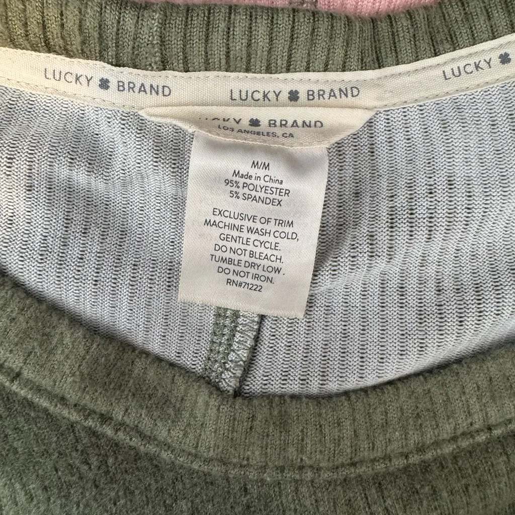 NWT Lucky Brand Textured Blue Green Pink Tie Dye Cuffed Short Sleeve Top Medium - Image 4