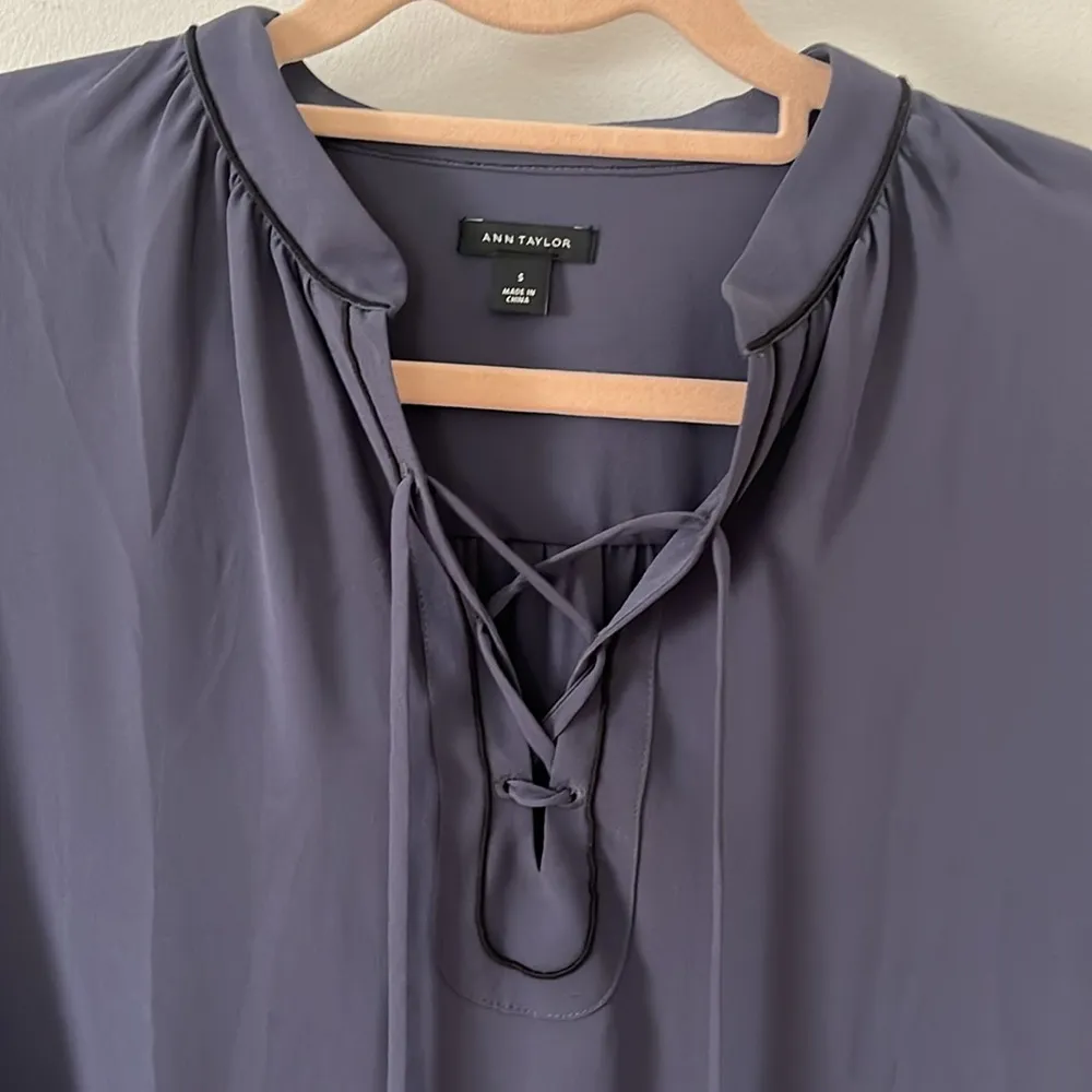 Dark grey/blue Ann Taylor blouse - Image 2