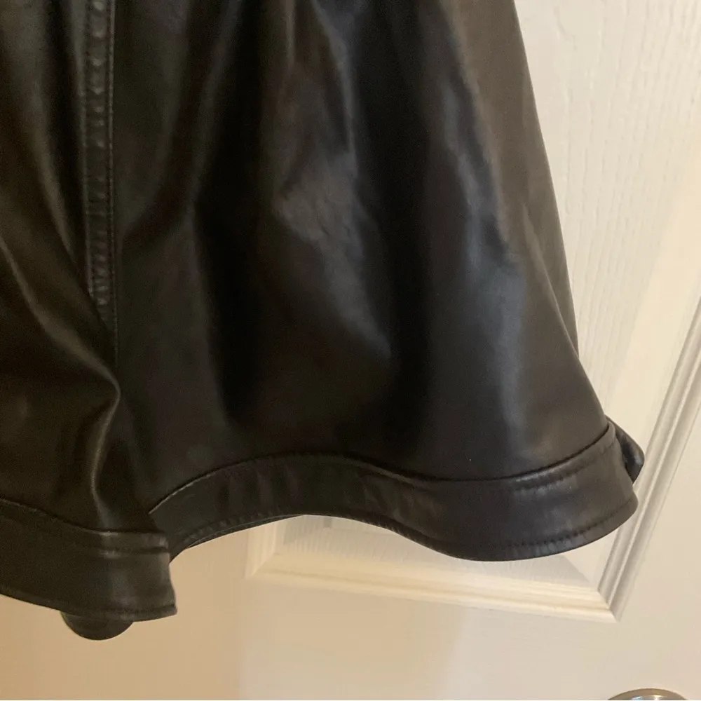 NWT Blank NYC Black Vegan Faux Leather Pa-perbag Shorts Size 29 - Image 6