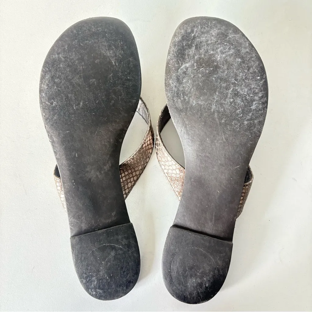 Tory Burch Thora Snake Skin Flip Flop Sandals Women’s Size 10 M Gunmetal Logo - Image 6