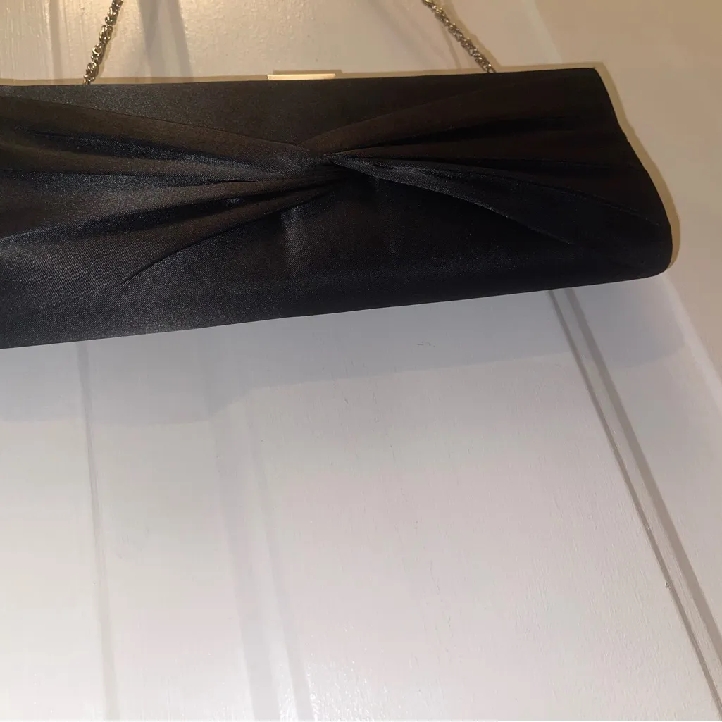 Elegant Black Clutch with Chain Strap purse glamour - Image 2