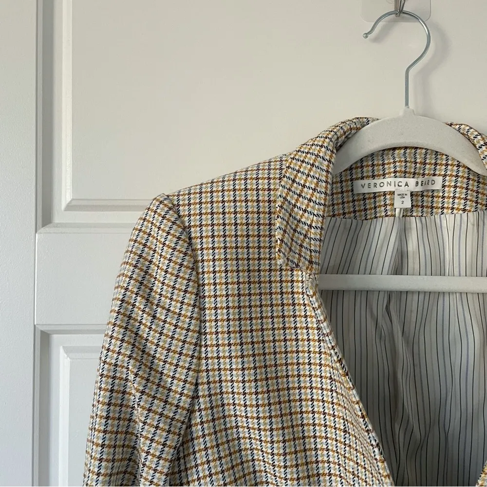 Veronica Beard Tan Blue Plaid Dickey Blazer - Image 9