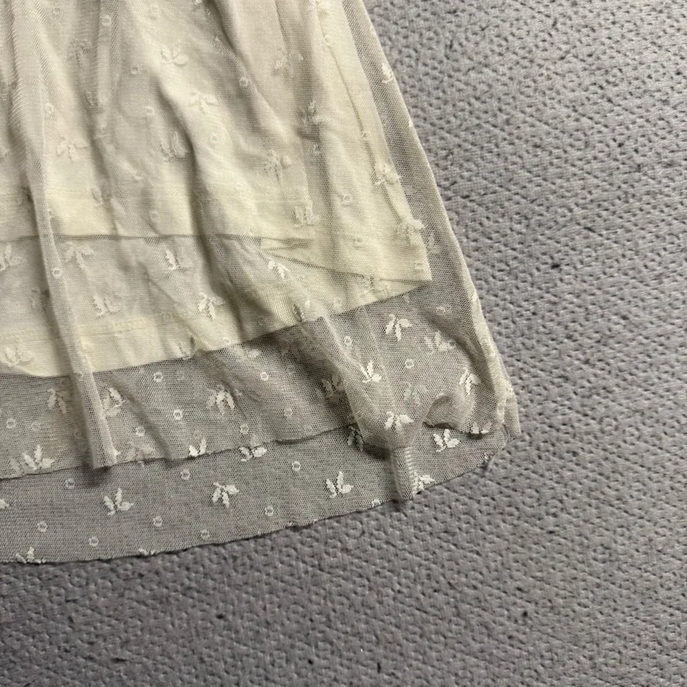 Banana Republic Cream Mesh Floral Embroidered Babydoll Top Small Girly Organza - Image 2