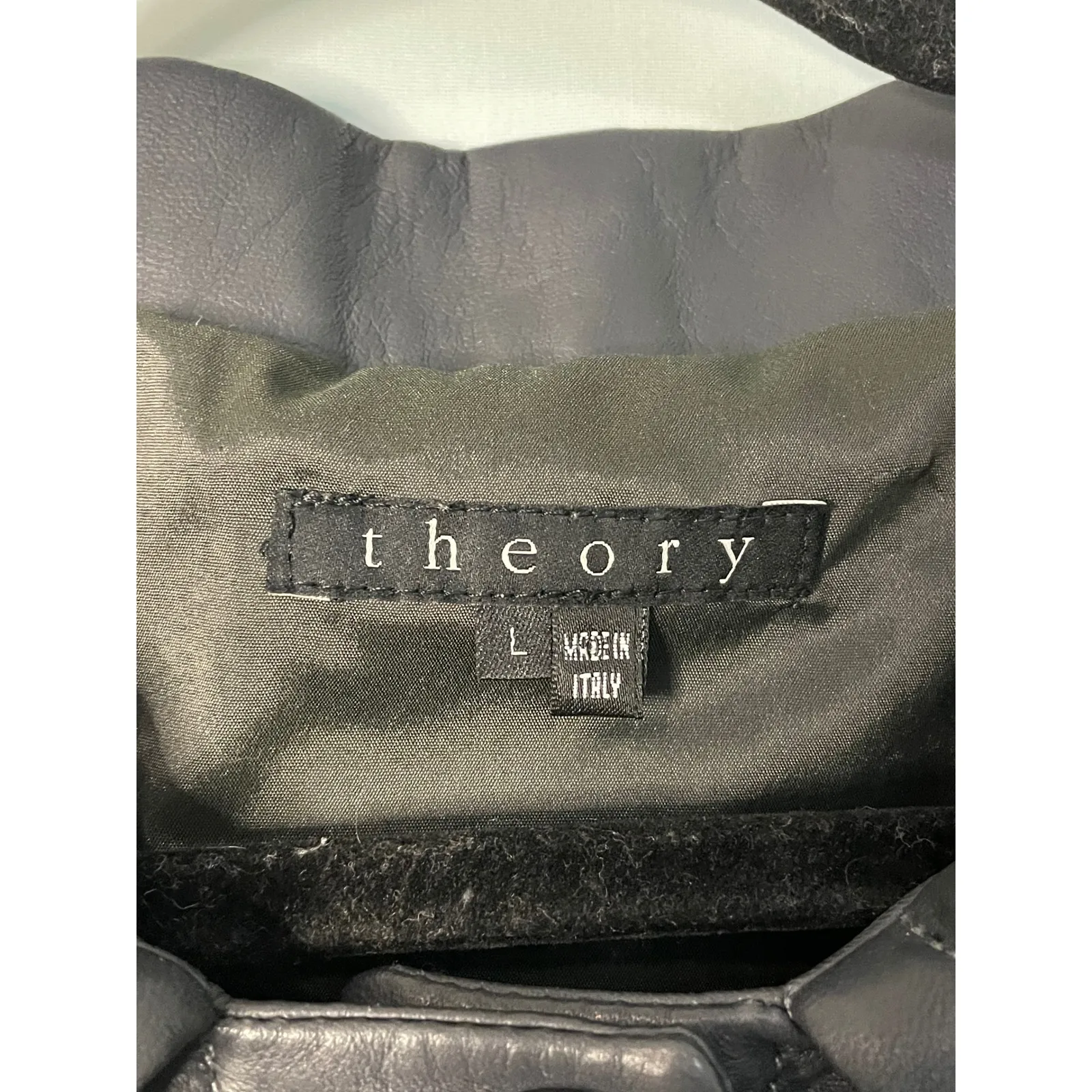 Theory Joli L Leather Cropped Jacket 3/4 Sleeve Button Front Made in Italy - Image 4