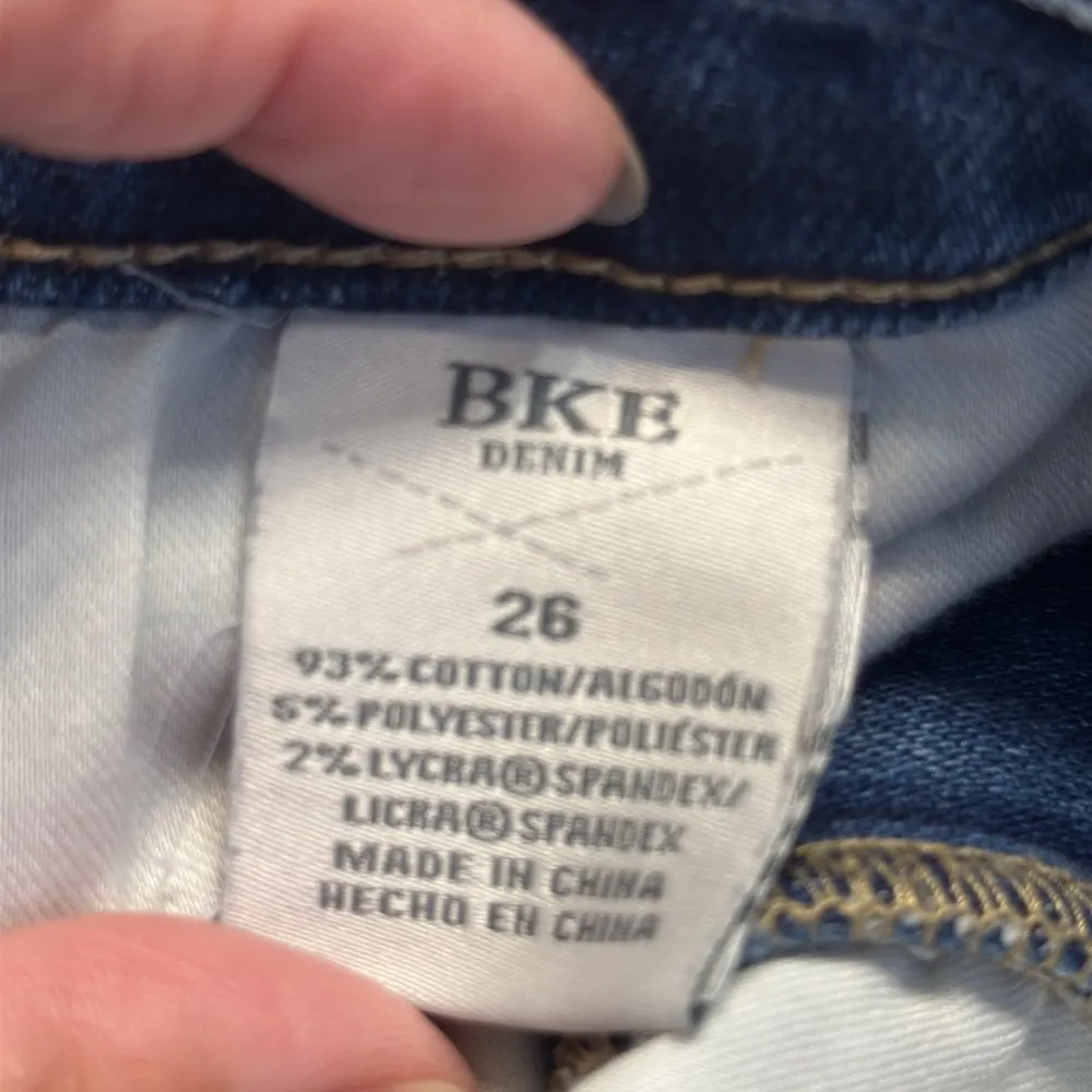 BKE Buckle Denim Blue Bermuda Jean Shorts Size 26 EUC #5662 - Image 5