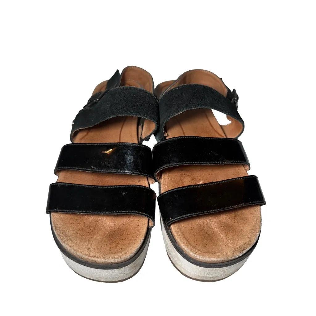 Ugg Braelynn patent platform sandals - Image 9