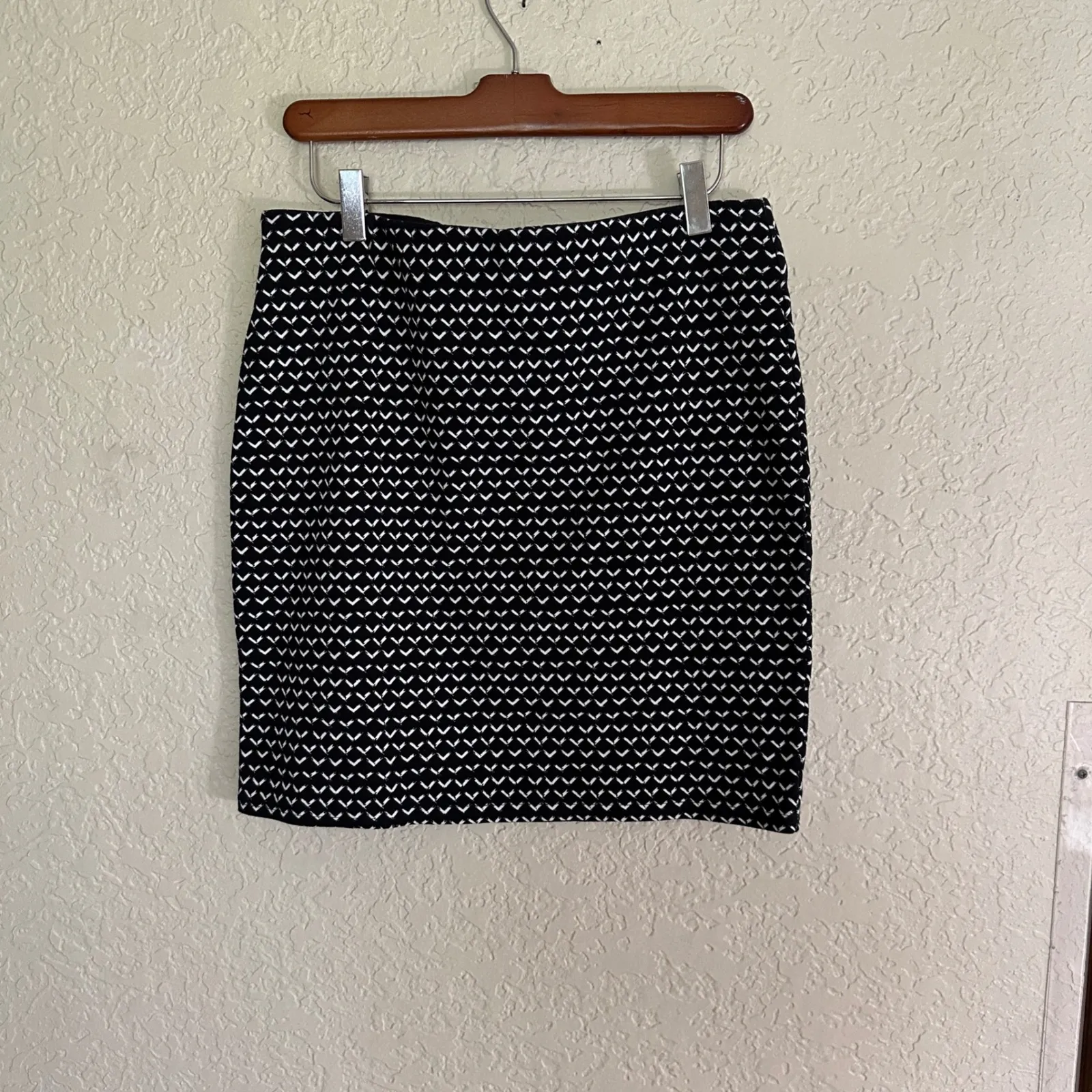 LOFT Women's Black  White Medium Patterned Pencil Skirt Career Work‎ Office - Image 5