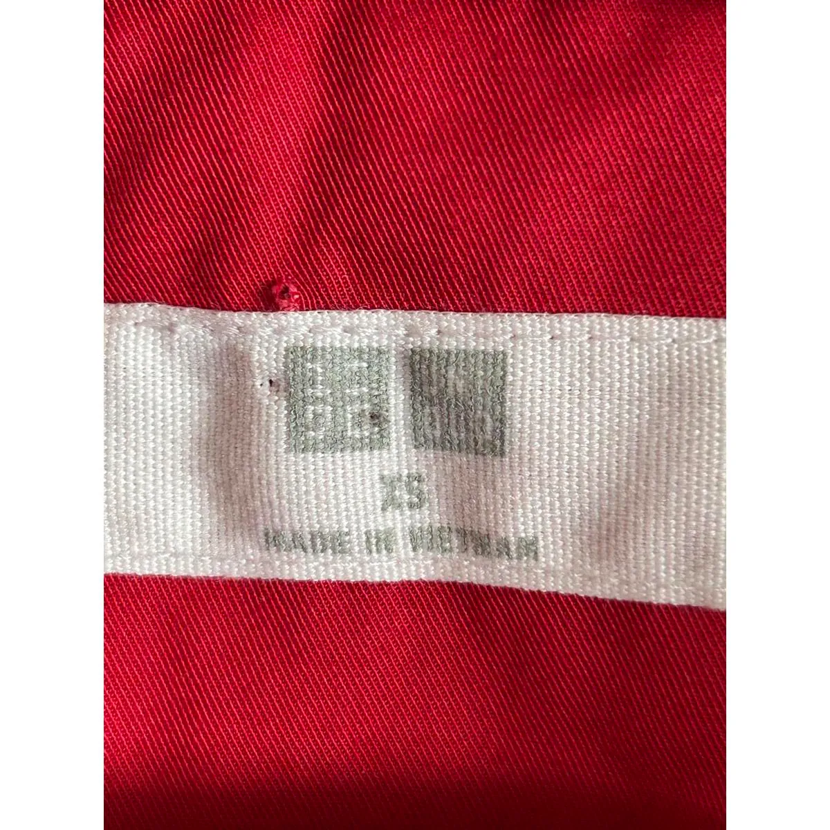 Uniqlo Red Windbreaker Jacket Lightweight Hooded Outerwear Size XS - Image 5