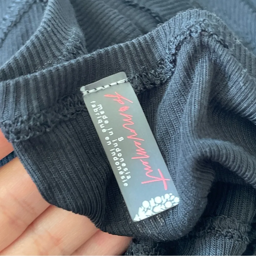 Free People Tank keep away crop racerback womens Black small athleisure workout - Image 2