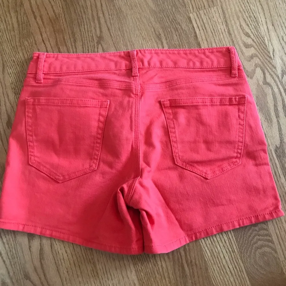 Womens Gap Shorts - Image 4