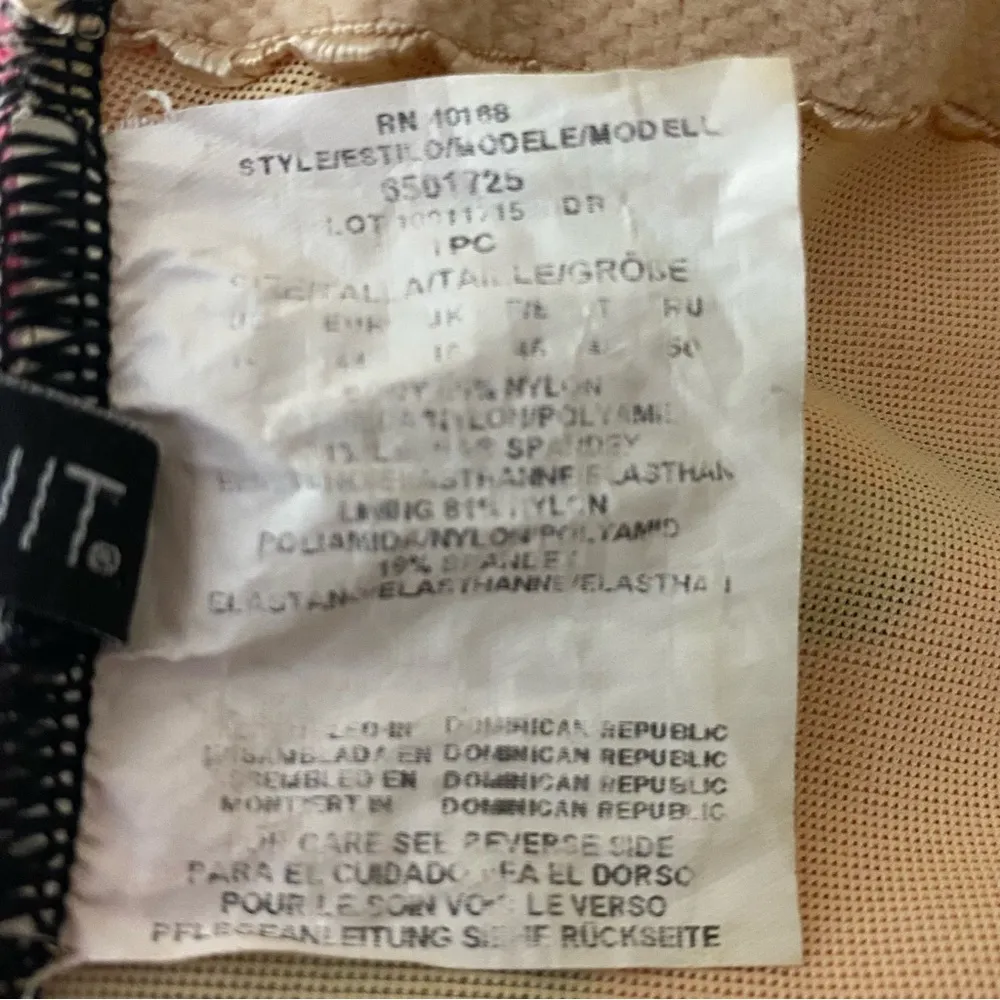 MIRACLESUIT Bold Flowers pink grey black square neck one piece swimsuit Size 14 - Image 10