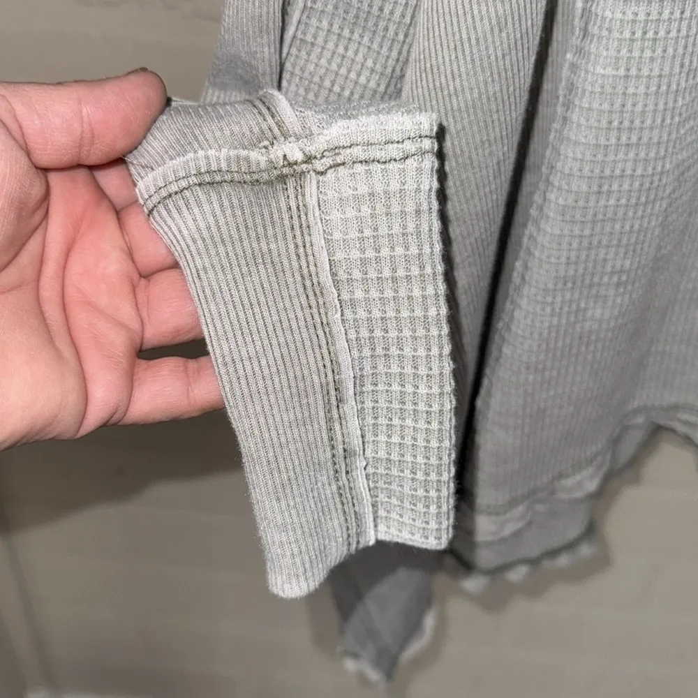 Free Peoplee shirt moss gray green waffle knit small NWT oversied shark bite hem - Image 4