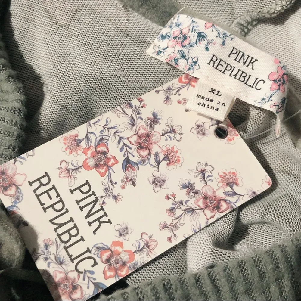 Pink Republic Hooded Sweatshirt in Camo Print, Green Size XL New w/Tag - Image 6