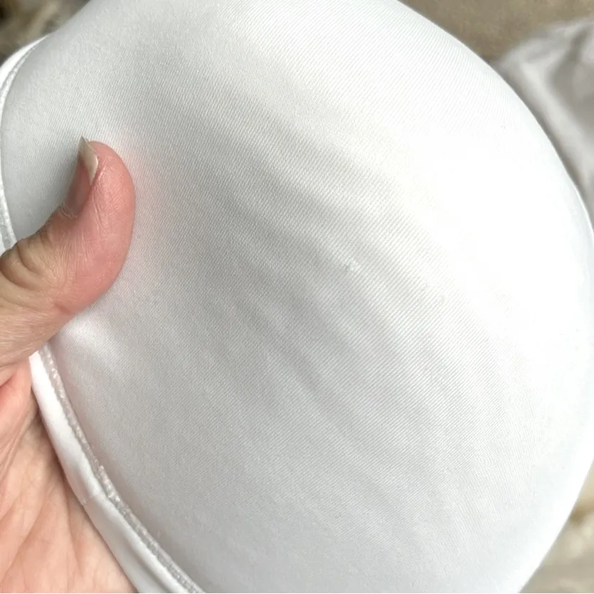 Comfy Warners White Bra Lightly Padded Size undefined - Image 5