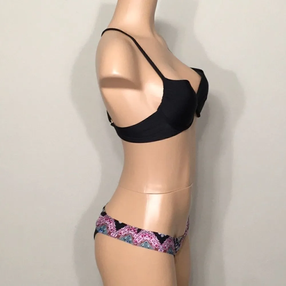 PILYQ teeny bottoms and mixed push-up top. - Image 5