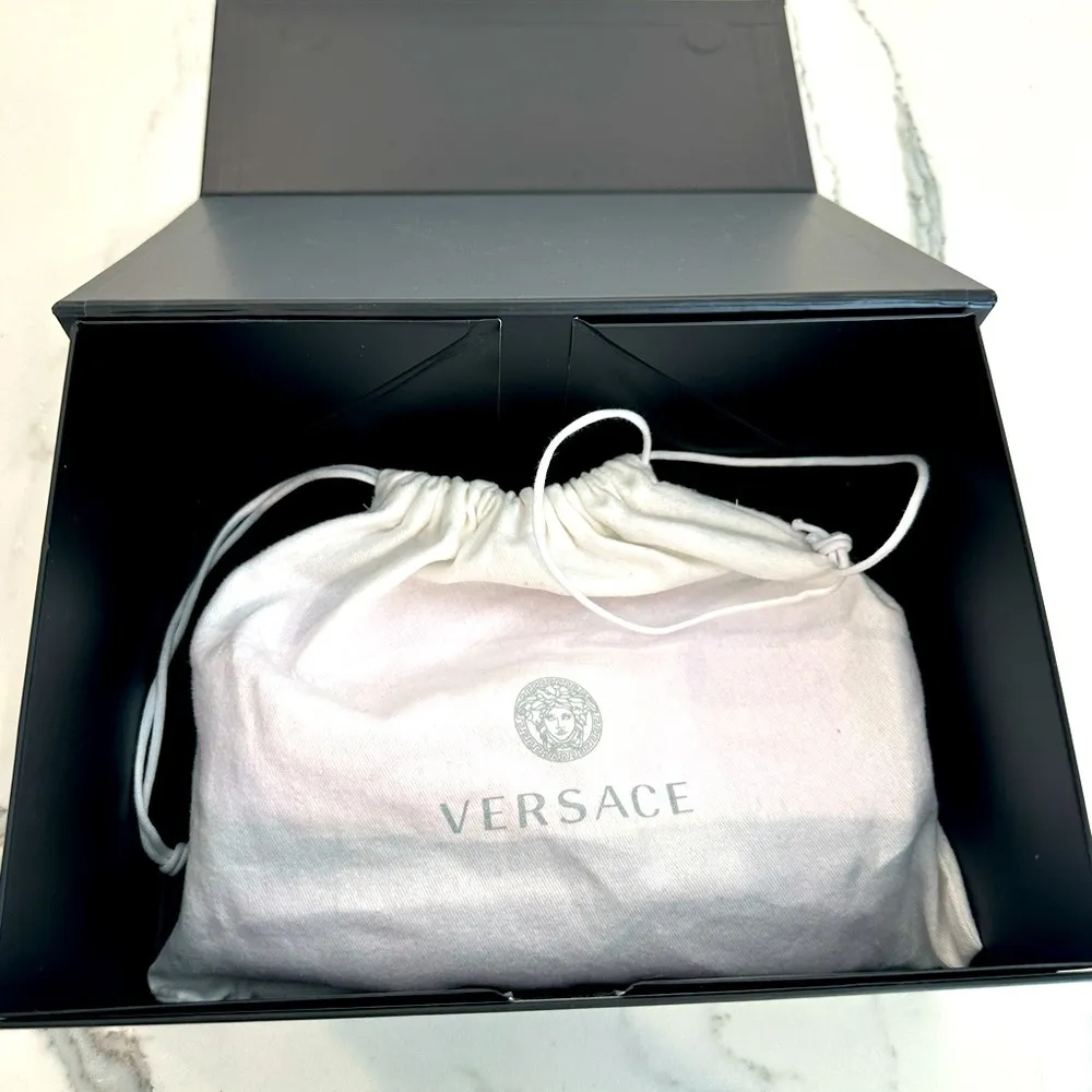 Versace La Medusa Wallet On Chain - Image 10
