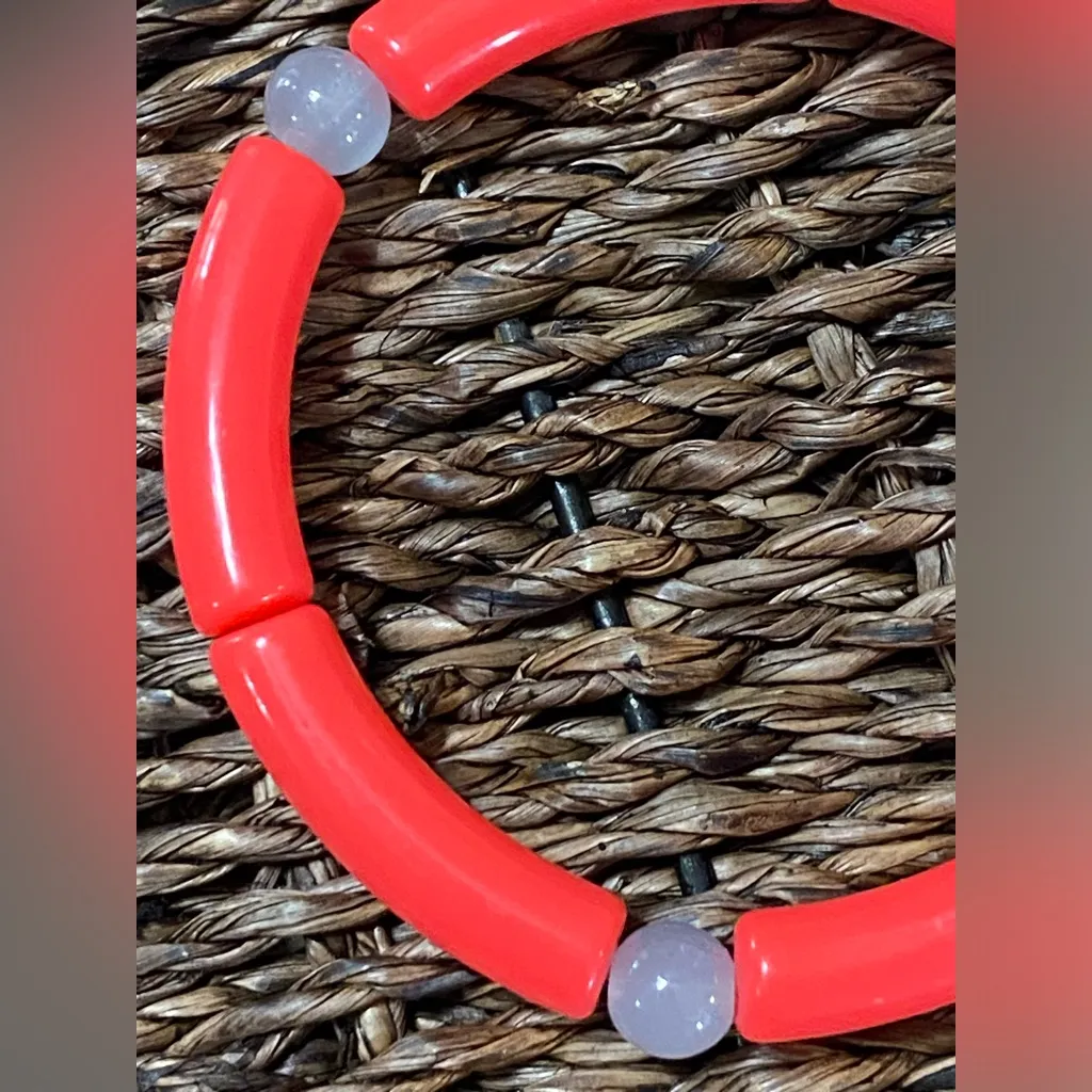 NWT Handmade Light Red Acrylic Stackable Tube Bracelet - Image 3