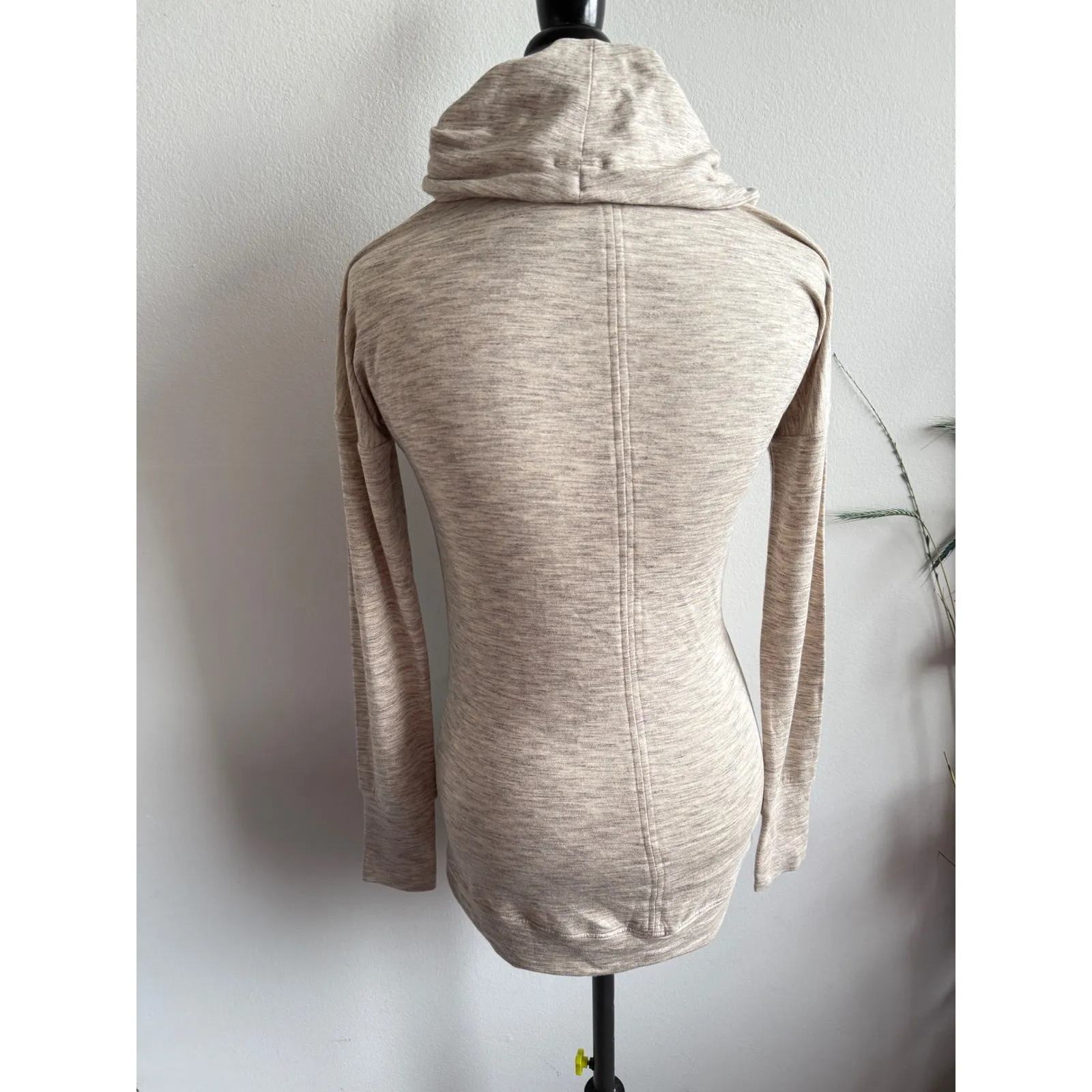 Athleta XXS Tan Heathered Cowl Neck Thumb Hole‎ Long Sleeve Pullover Top - Image 3